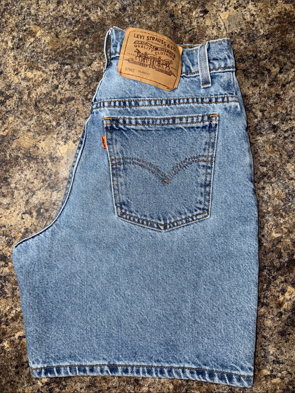 Vintage Y2K Levi Orange Tab 90’s Mid-Rise 6” Inseam Denim Shorts Sz 26